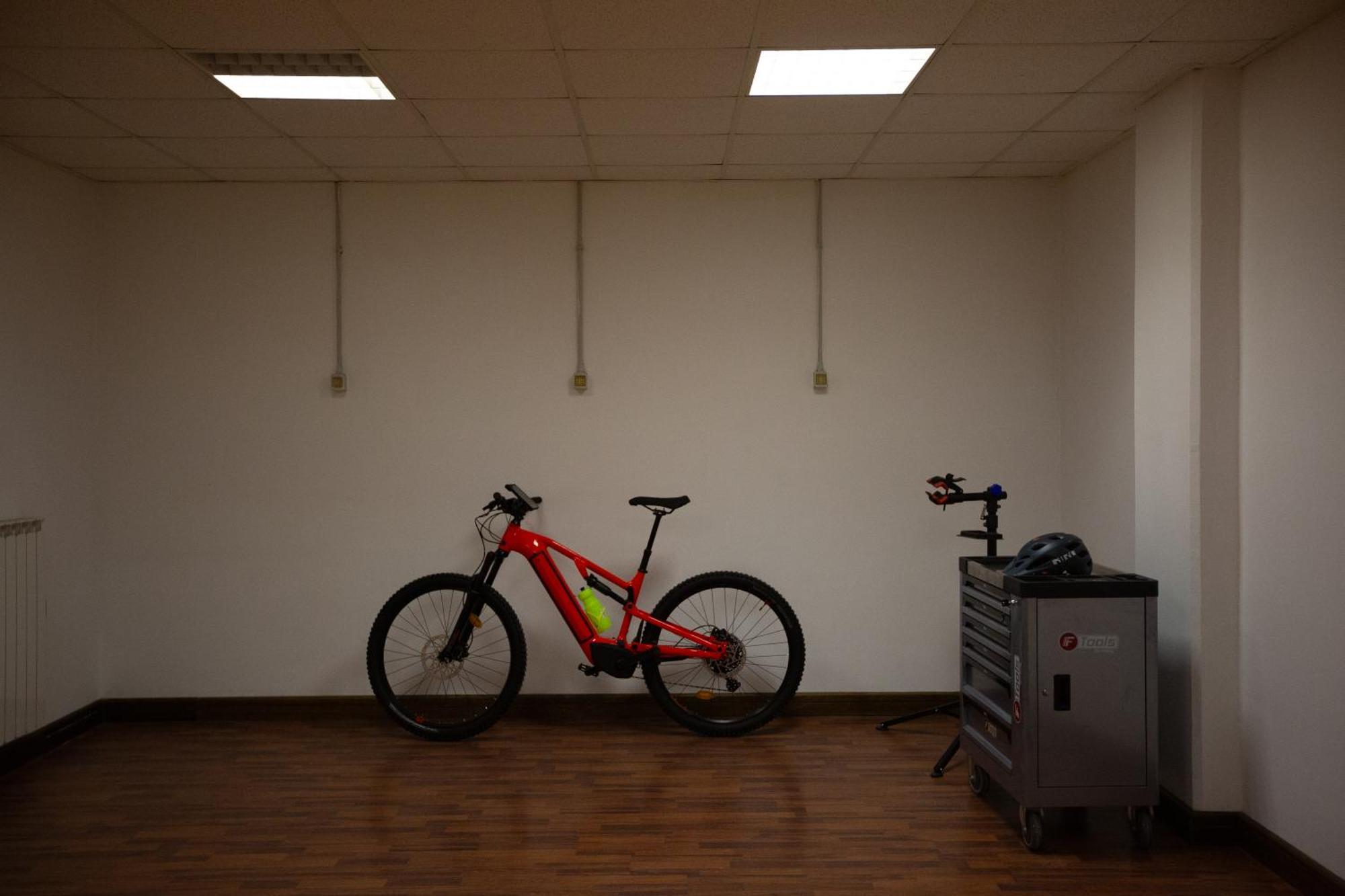 Bike & Bikers Hotel Restaurant 阿姆佩佐 外观 照片