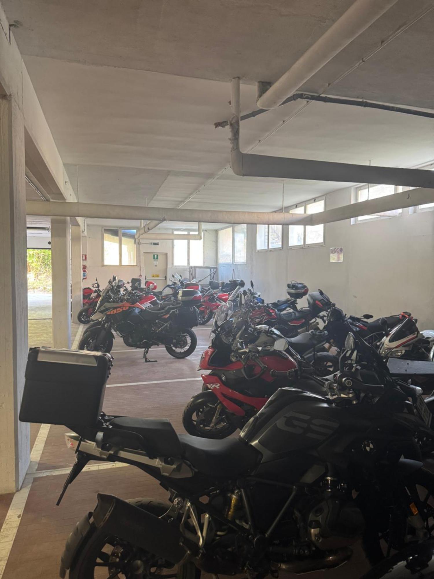 Bike & Bikers Hotel Restaurant 阿姆佩佐 外观 照片