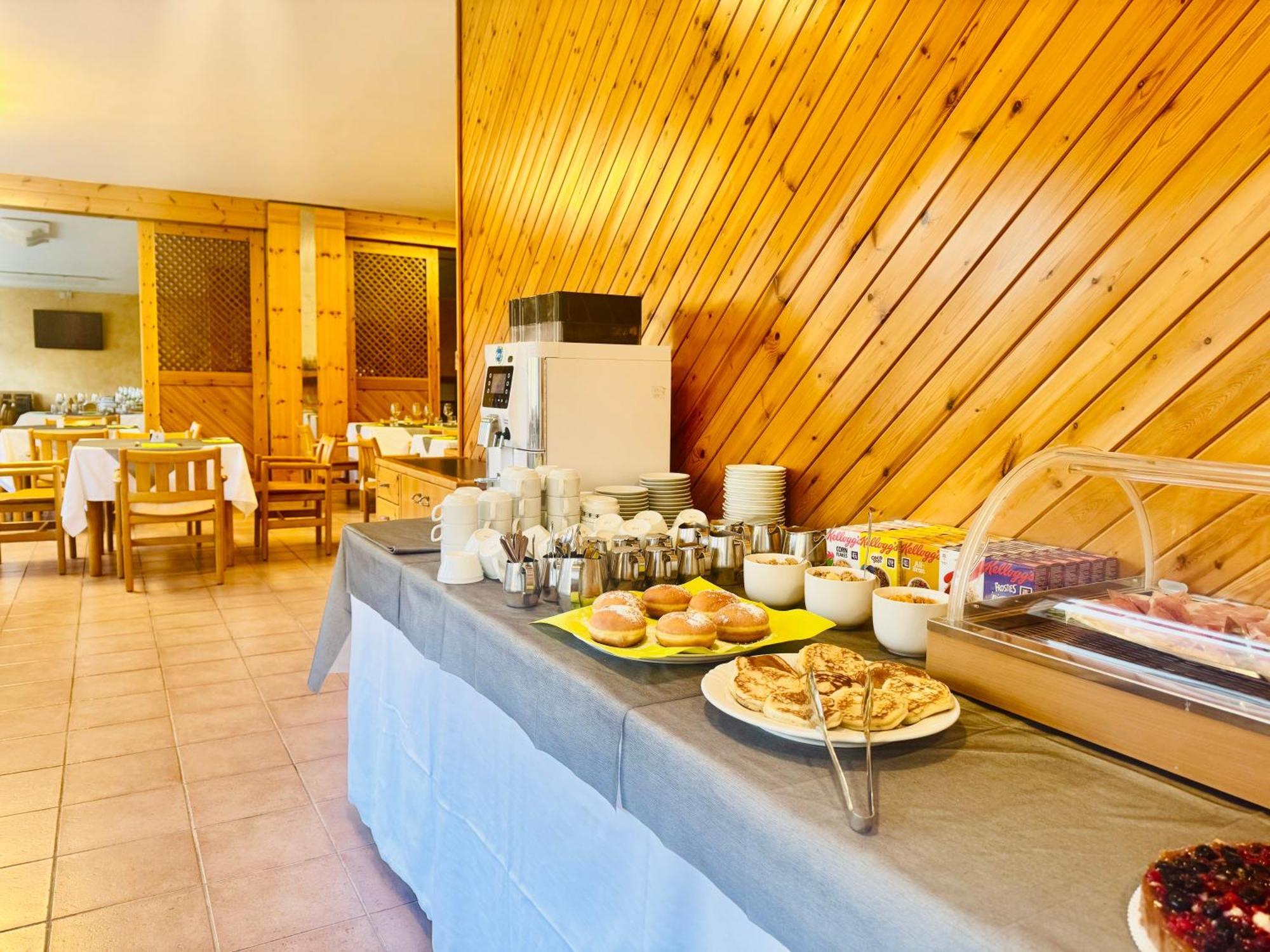 Bike & Bikers Hotel Restaurant 阿姆佩佐 外观 照片